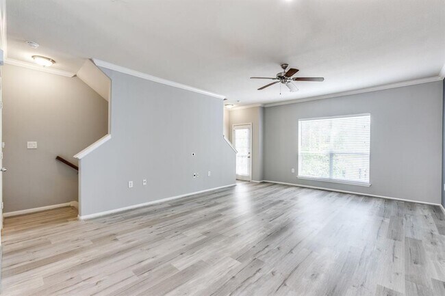 Building Photo - 9200 Westheimer Rd