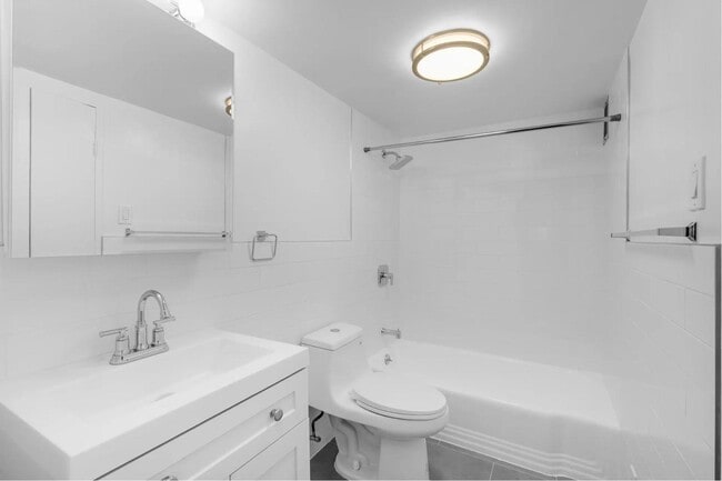 Building Photo - 321 E 48th St