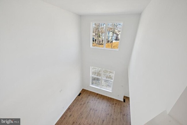 Building Photo - 724 Northwood Ave