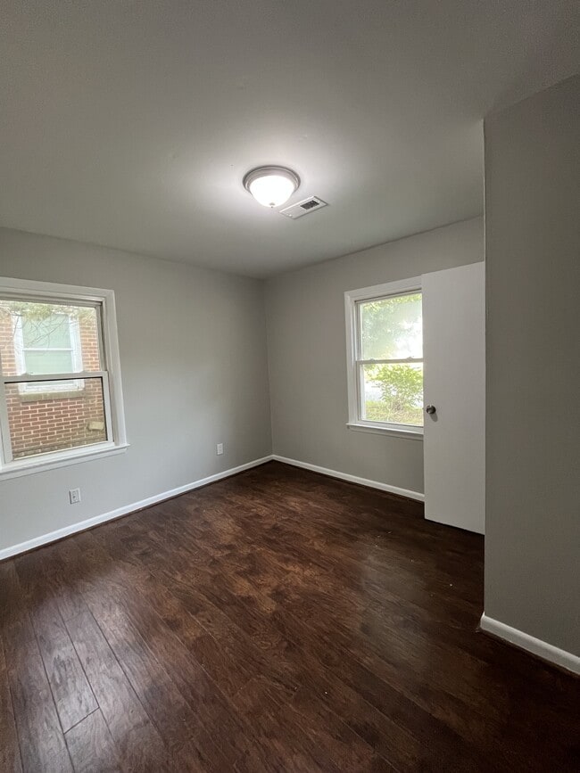 Building Photo - 411 Beech St