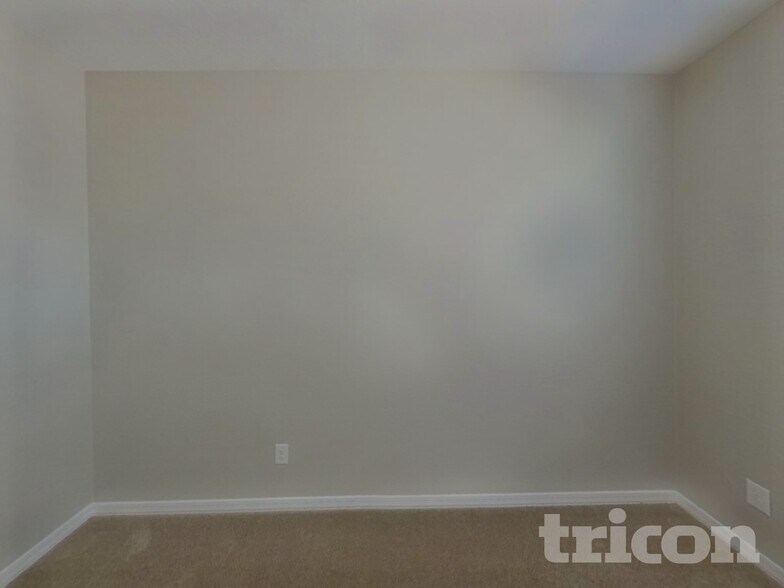 Building Photo - 37123 W Capri Ave