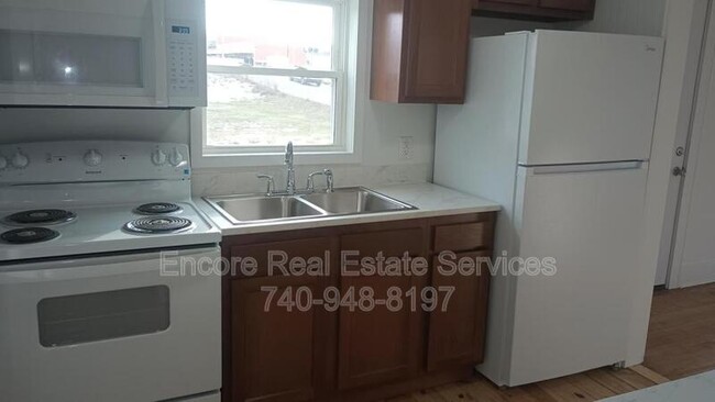 Building Photo - 128 S 21st St