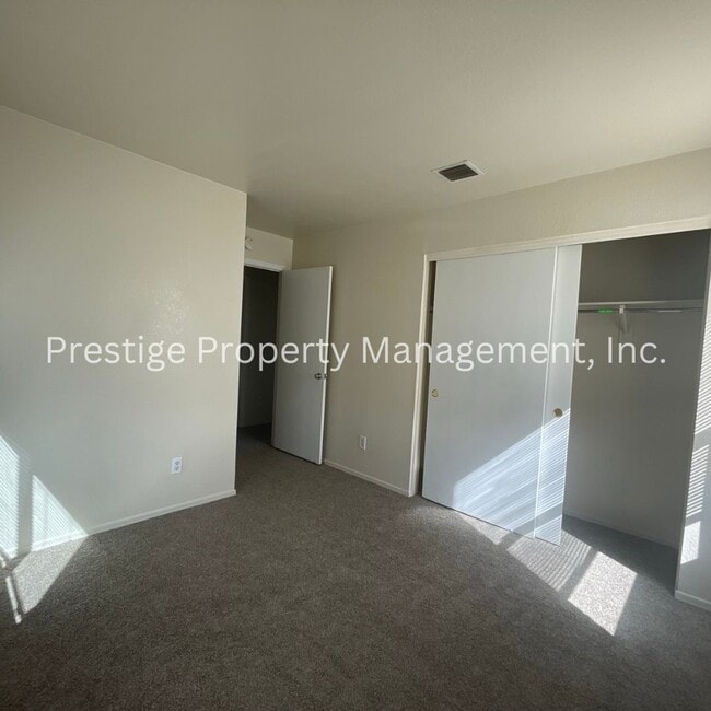 Building Photo - Want to call this 3 bedroom 2.5 bath Home ...