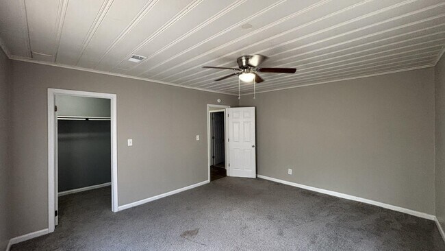 Building Photo - 1272 Semmes St