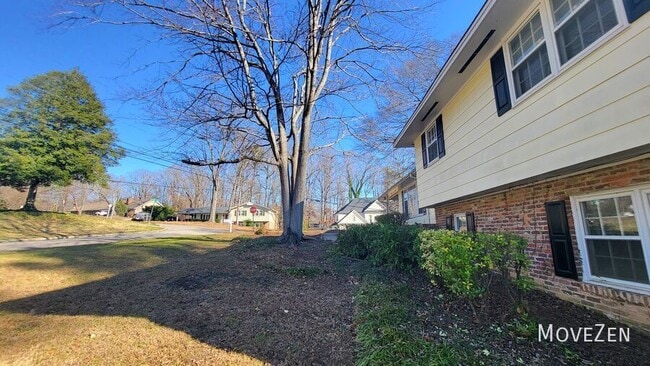 Building Photo - 1020 Wofford Ln