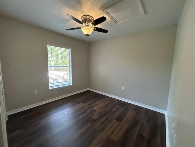 Building Photo - 5479 Gannaway St