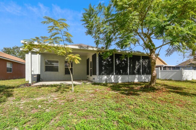 Building Photo - 9619 Cypress Harbor Dr