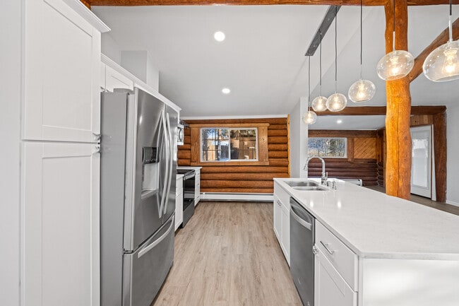 Building Photo - 17 Anna Ave