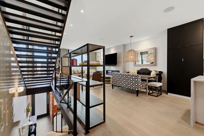 Building Photo - Luxury Furnished Rental in the Heart of Denver - Custom finishes meets undeniable style!