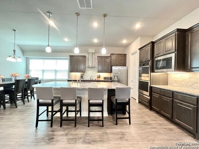 Building Photo - 30527 Setterfeld Cir
