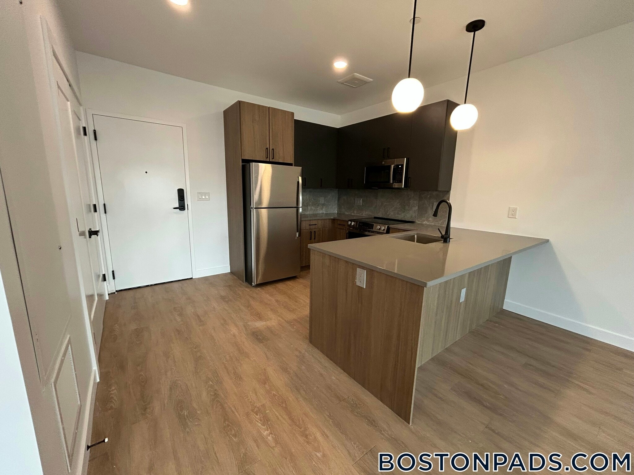 Building Photo - 199 Gardner St