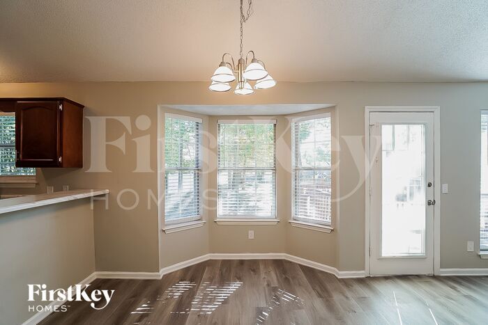 Building Photo - 618 Rocky Ridge Cir