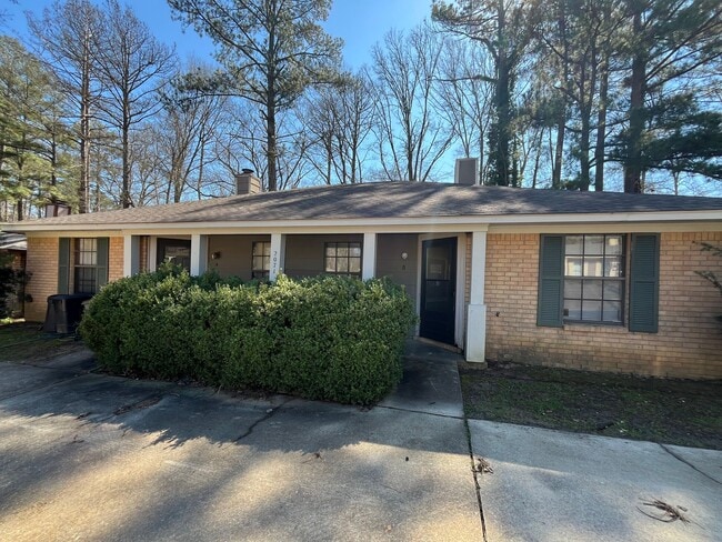 Primary Photo - 2071 Cooperwell Dr