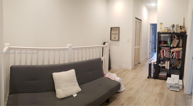 Building Photo - 2414 SW 145th Pl