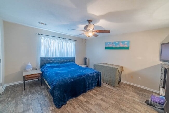 Building Photo - 373 Teal Lake Dr