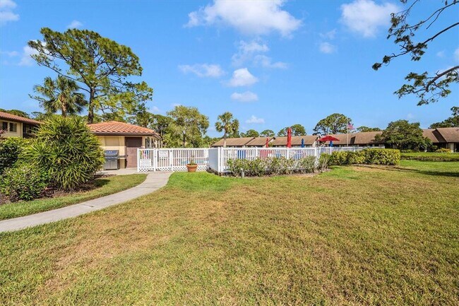 Building Photo - 5219 Lake Village Dr