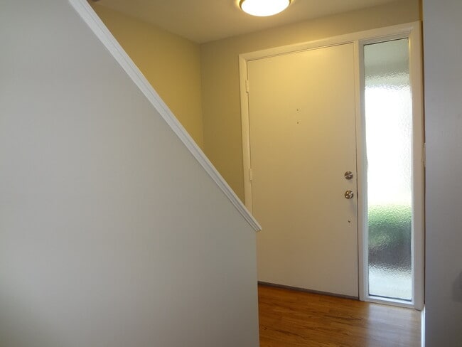 Building Photo - 755 Chandler Rd