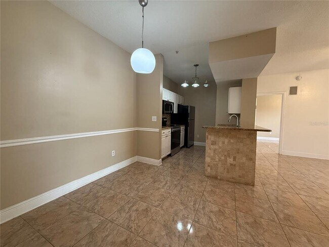 Building Photo - 14304 Fredricksburg Dr