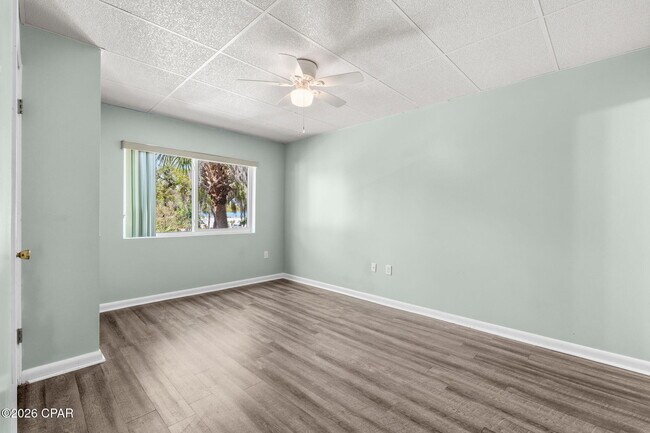 Building Photo - 316 Cherry St