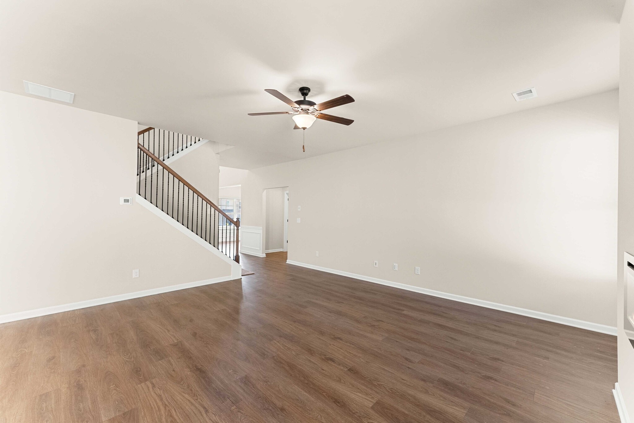 Building Photo - 755 Lakehaven Ln