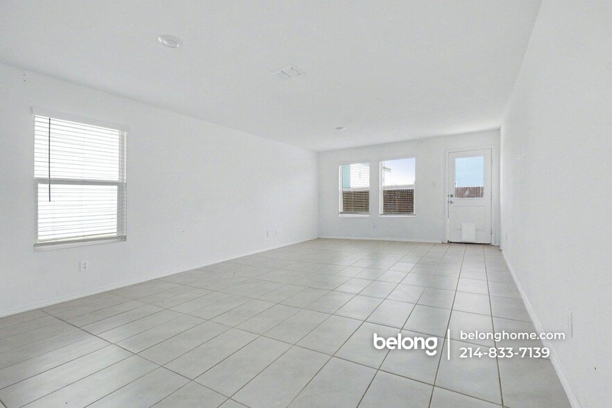 Building Photo - 143 Plumcove Dr