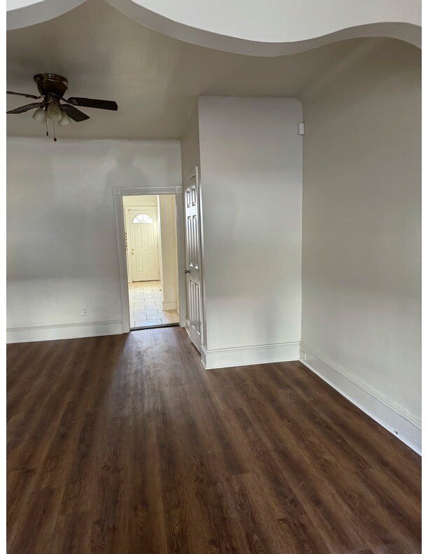 Building Photo - 606 N 55th St