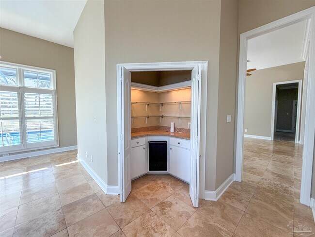 Building Photo - 1218 Ganges Trail