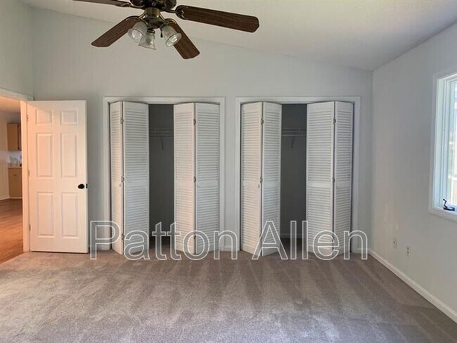 Building Photo - 125 Kyfields