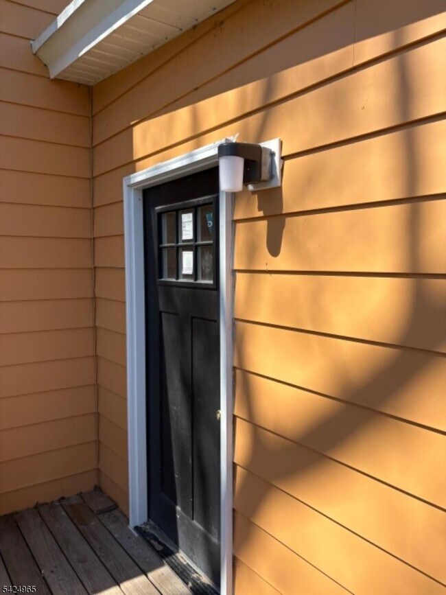 Building Photo - 7 Filmore St