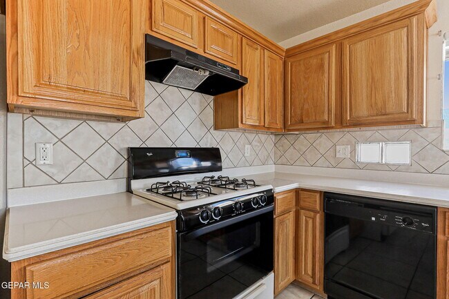 Building Photo - 6377 Franklin Ridge Dr