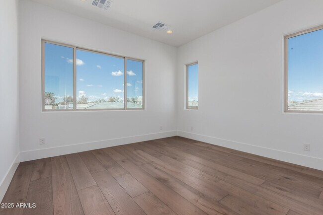 Building Photo - 12417 N 93rd Way
