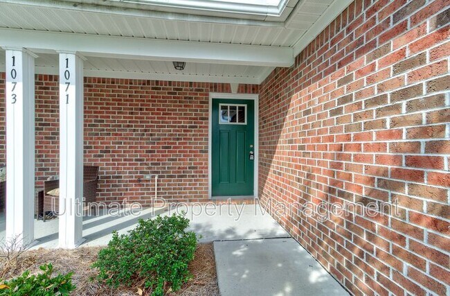 Building Photo - 1071 Bridgeport Way