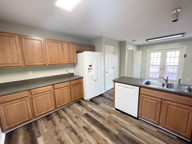 Building Photo - Large Home in Great Location close to USC