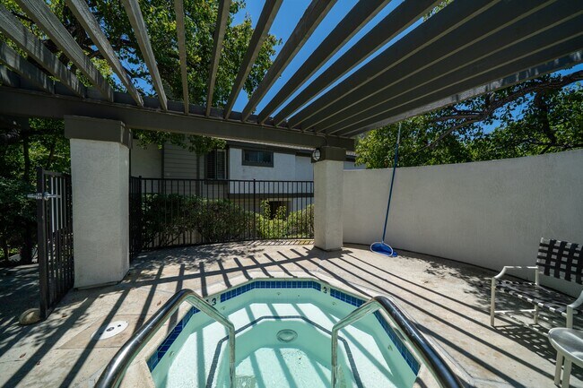 Building Photo - 3459 Reynard Way