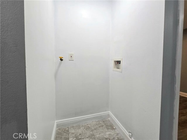Building Photo - 715 W 58th St