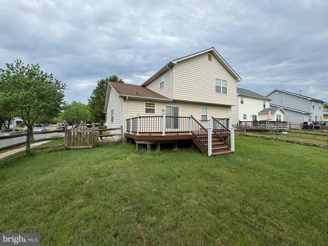 Building Photo - 3877 Shiner Ct