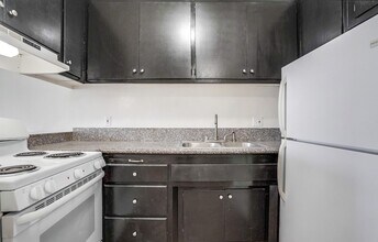 Building Photo - 3715 W 27th St