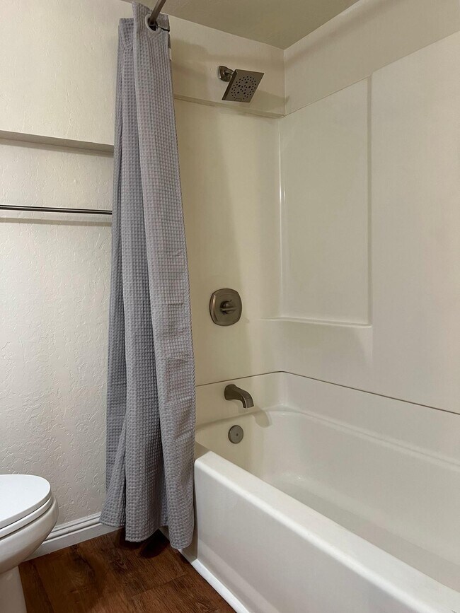 Building Photo - 2060 Seascape Blvd