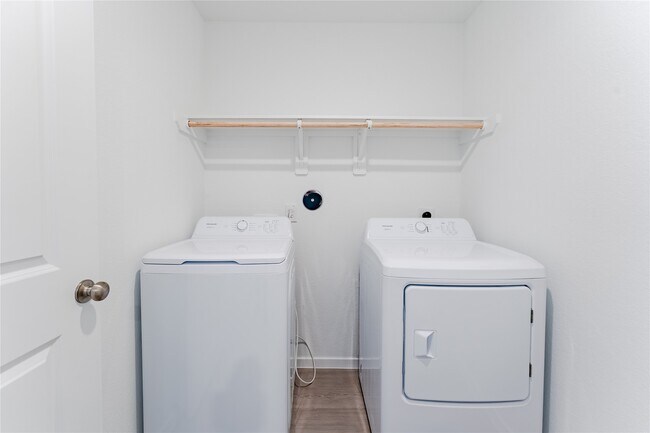 Building Photo - 16110 Domestic Dove Wy