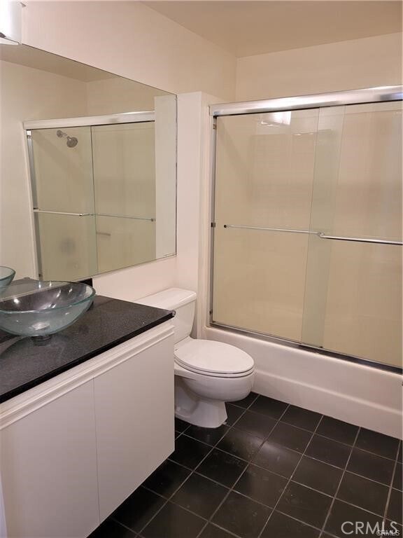 Building Photo - 360 S Los Robles Ave