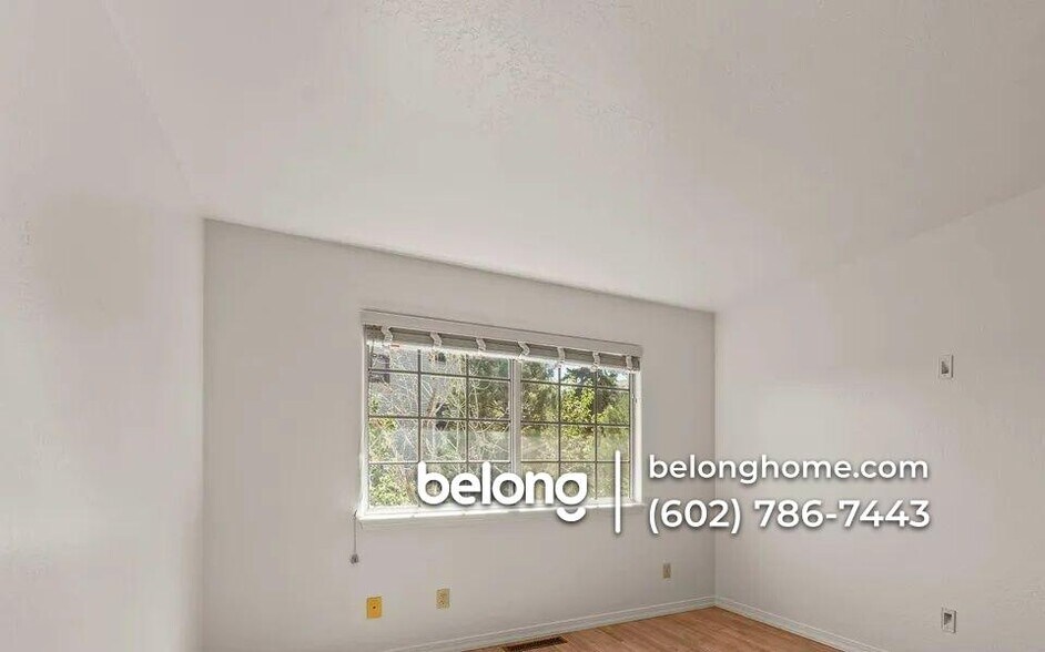 Building Photo - 895 Sunrise Blvd