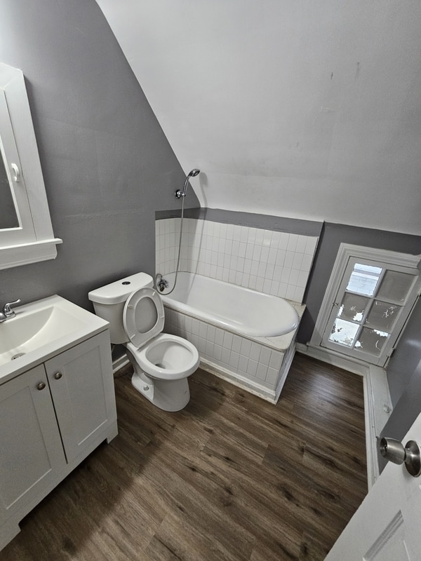 Building Photo - 3336 W 54th St