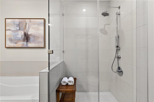 Building Photo - 1820 Peachtree St NW