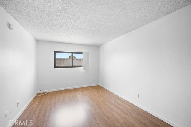 Building Photo - 16226 Vanowen St