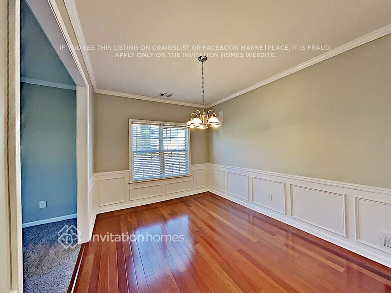 Building Photo - 2667 Summerbrooke Dr