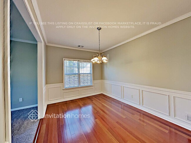 Building Photo - 2667 Summerbrooke Dr