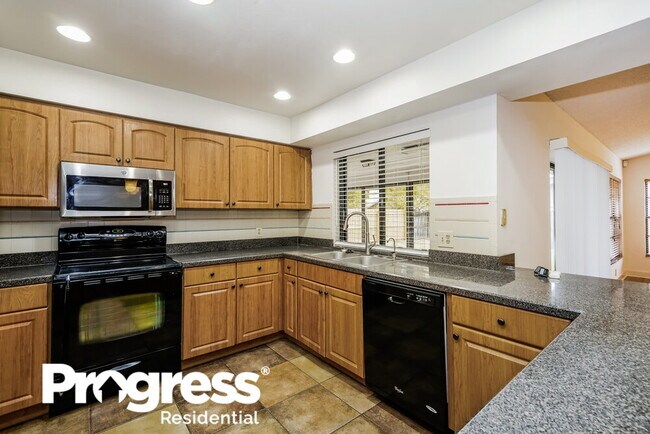 Building Photo - 2535 Arborwood Dr