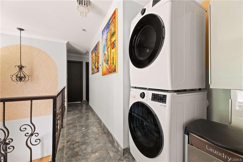 Building Photo - 4007 Alta Mesa Dr