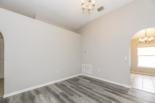 Building Photo - 141 Sterling Hill Dr