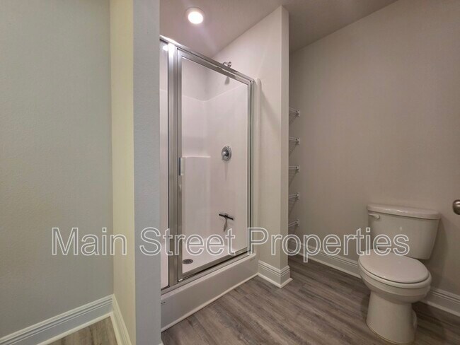 Building Photo - 9011 Golden Eye Dr